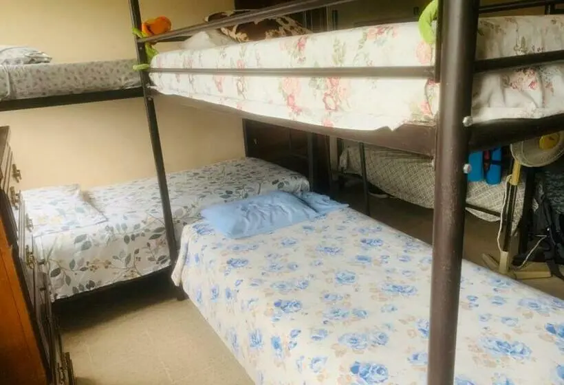 Camera Familiare, Pacasa Hostel