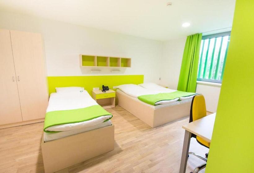 اتاق استاندارد سه نفره, Sport Hotel Ljubljana
