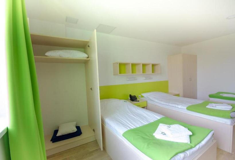 اتاق استاندارد سه نفره, Sport Hotel Ljubljana