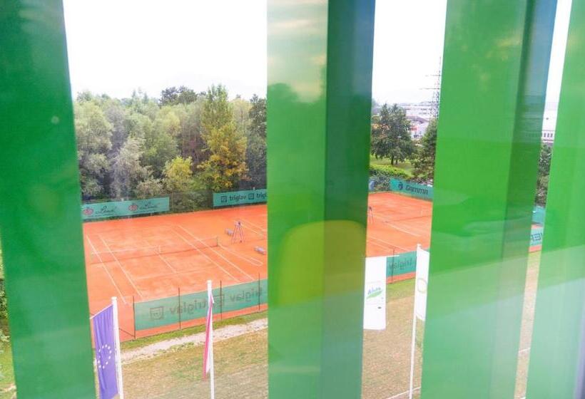 اتاق استاندارد چهار تخته, Sport Hotel Ljubljana