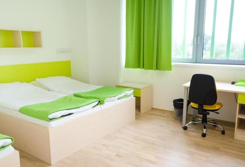 اتاق استاندارد چهار تخته, Sport Hotel Ljubljana