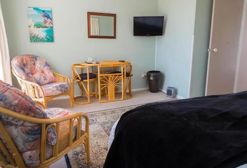 استودیو استاندارد با بالکن, Waimarie On Riverside Motel & Apartments