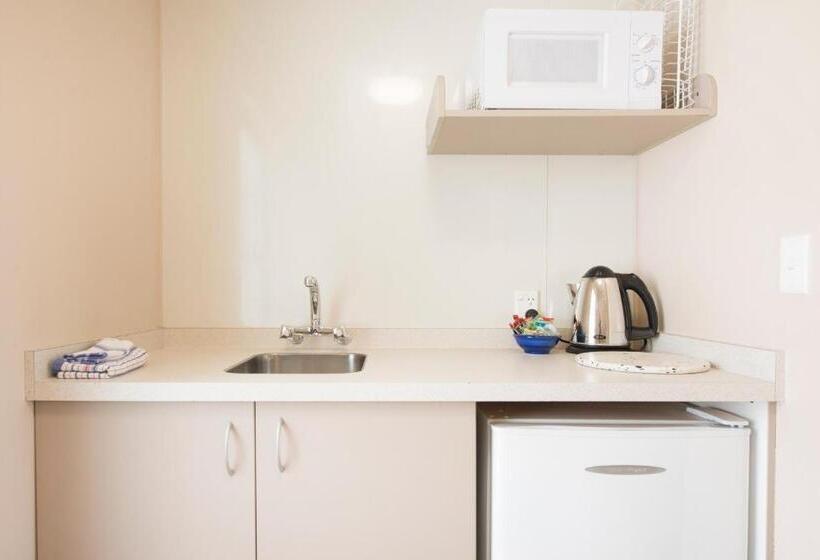 סטודיו סטנדרט עם מרפסת, Waimarie On Riverside Motel & Apartments