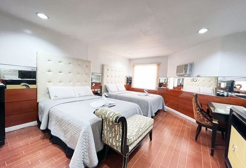 Studio Superior, Town And Country Hotel V Mapa