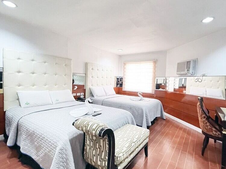 Studio Superior, Town And Country Hotel V Mapa