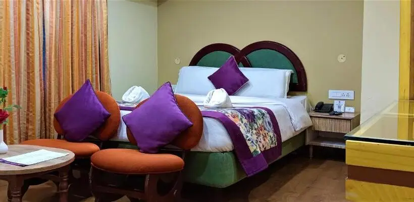 スーペリアールーム, Mount Conifer Suites & Spa