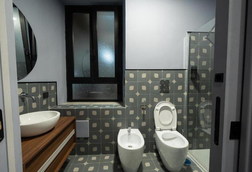 اتاق لوکس سه تخته, Rb Suites Napoli