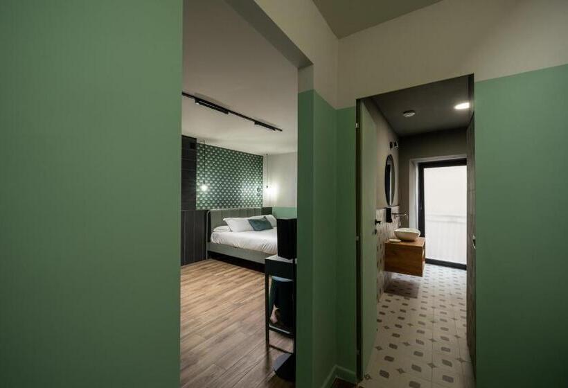 اتاق لوکس چهار تخته, Rb Suites Napoli