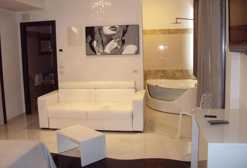 자쿠지 스위트, Nord Est