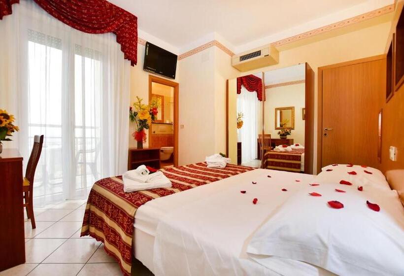 스탠다드 트리플 발코니 룸, Nord Est