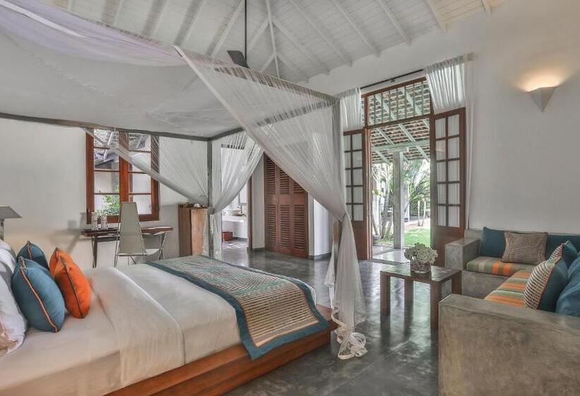 Suíte Vista Piscina, The Frangipani Tree By Edwards Collection