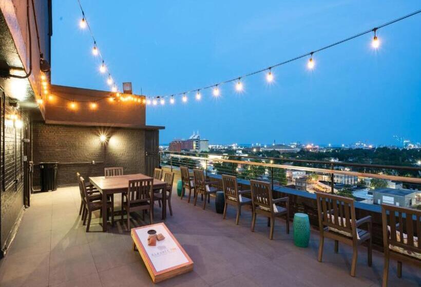 Студия Стандарт, Elevate 758 By Landing