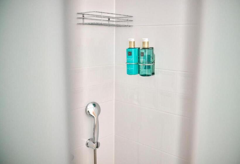 غرفة قياسية, Kadoor