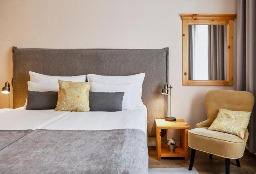 جناح غرفتين نوم, Kadoor