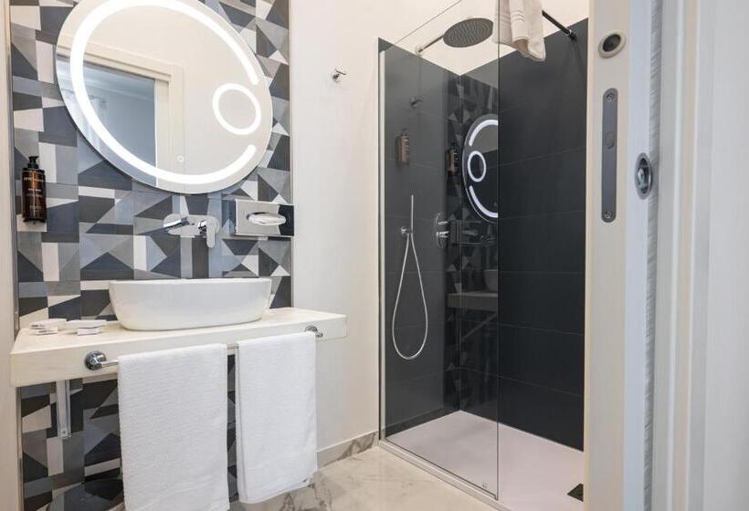 اتاق استاندارد, The Dome Guest House