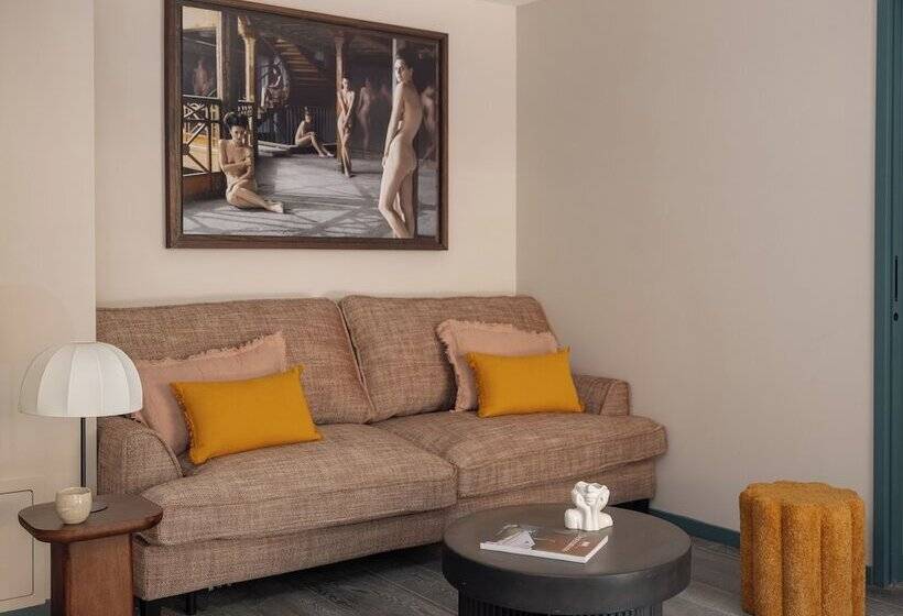 سوییت, Boudoir Des Muses