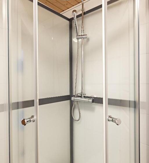 בקתה, Arctic River Resort