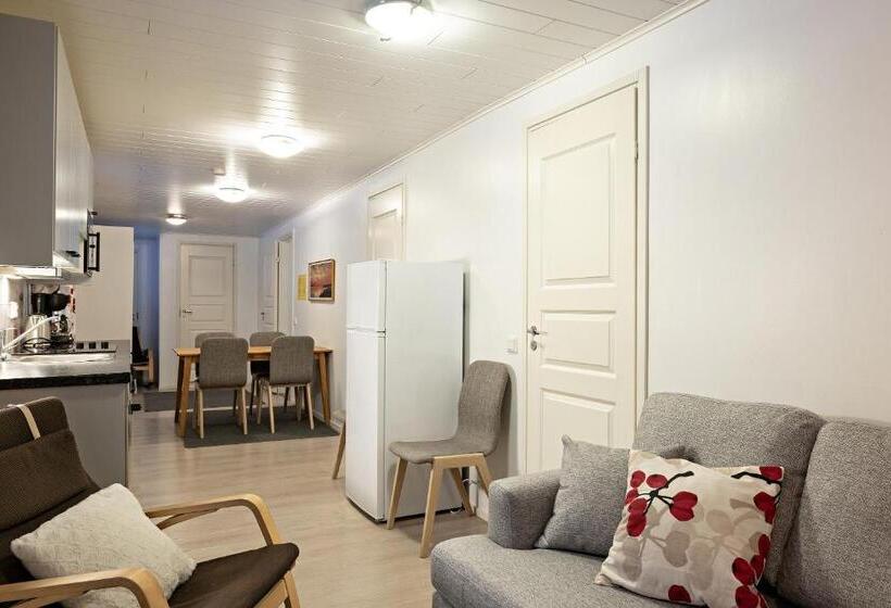 Хижина, Arctic River Resort