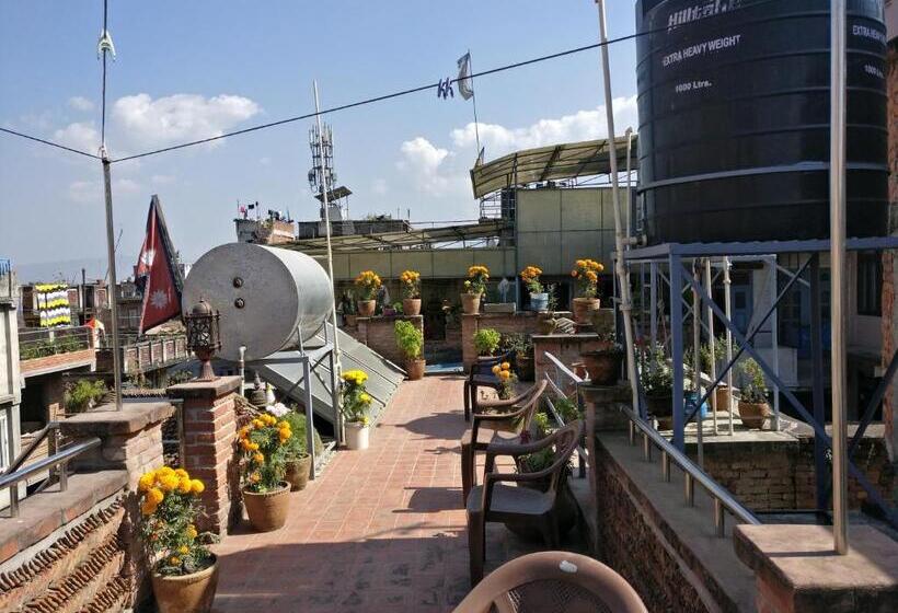 آپارتمان دوبلکس 1 خوابه, Hiranya Guest House