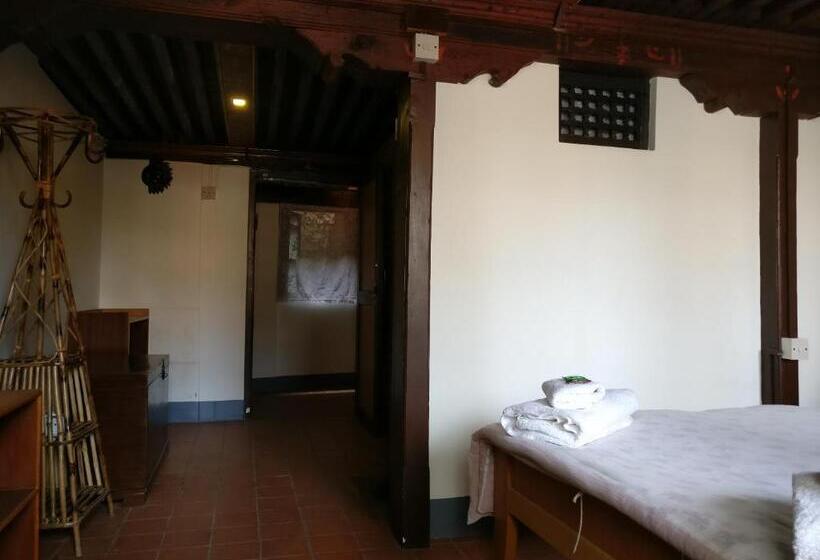 اتاق استاندارد, Hiranya Guest House