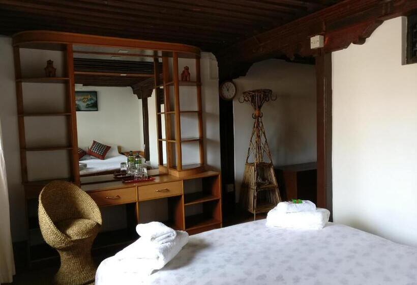 اتاق استاندارد, Hiranya Guest House