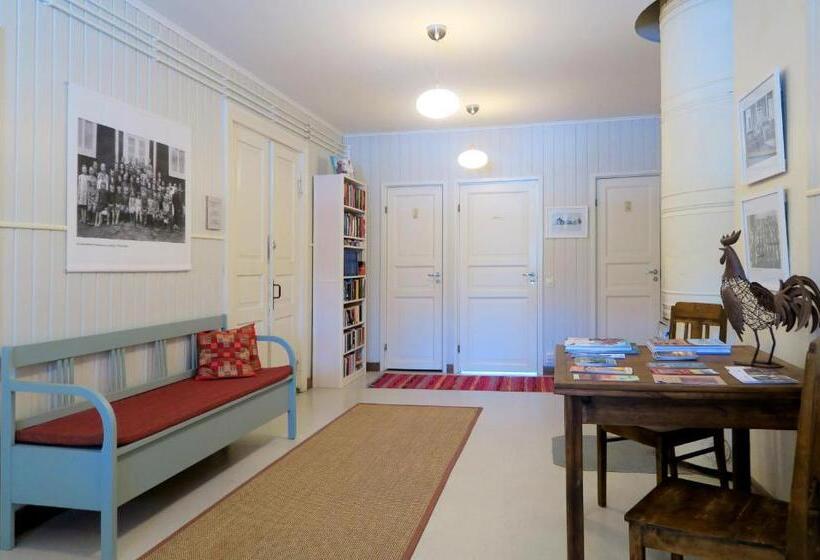 شقة غرفة نوم واحدة بالطابق الأرضى, Kuuksenkaari