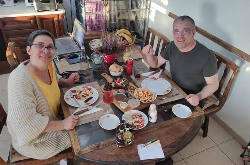 اتاق لوکس, Sunshine Court