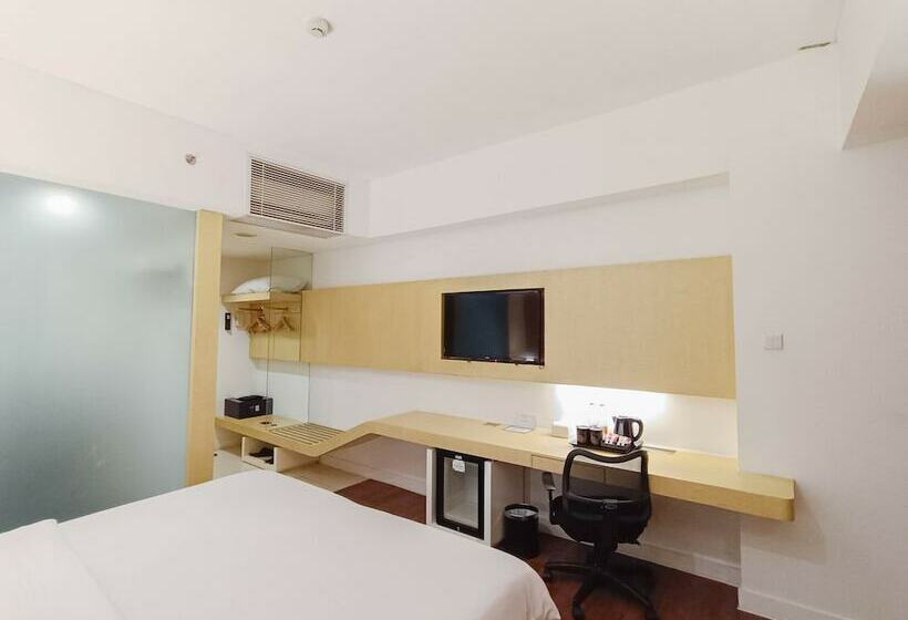 수피리어 룸, Brits Hotel Karawang