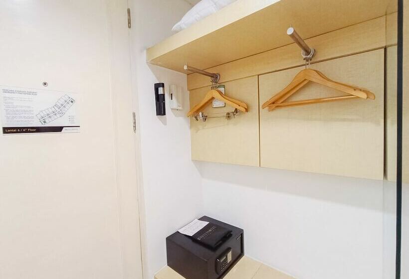 Номер Superior, Brits Hotel Karawang