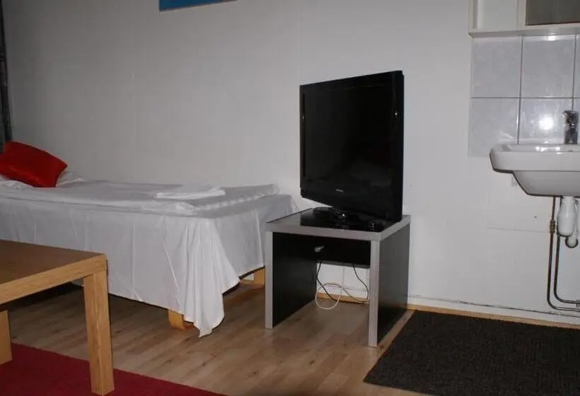 バスルーム共有のトリプルスタンダード, Citimotel