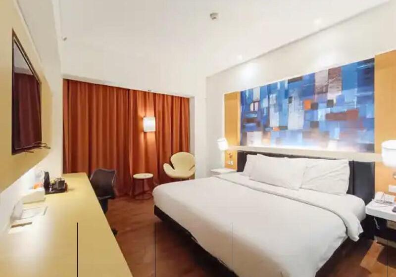 수피리어 룸, Brits Hotel Karawang