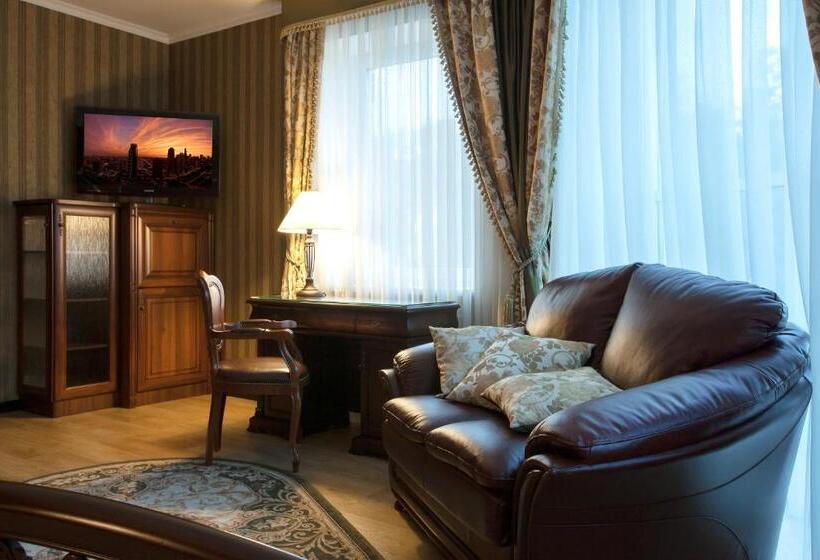 سوییت, Helicopter