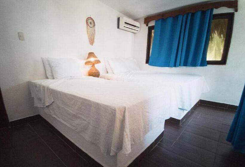 Triple Room Sea View, Marbella Eco Lodge