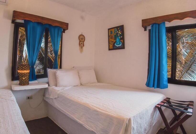 Triple Room Sea View, Marbella Eco Lodge
