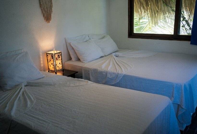 Triple Room Sea View, Marbella Eco Lodge