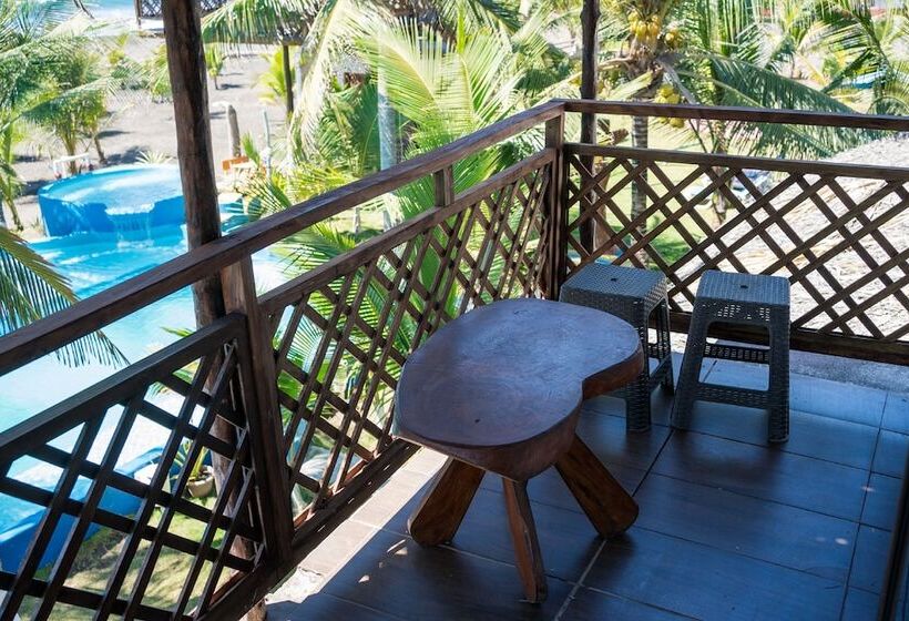 Triple Room Sea View, Marbella Eco Lodge