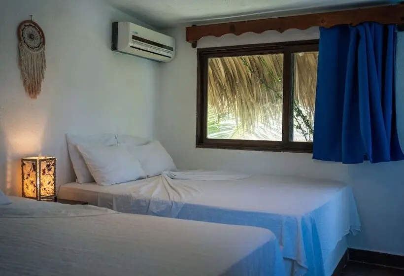 Triple Room Sea View, Marbella Eco Lodge