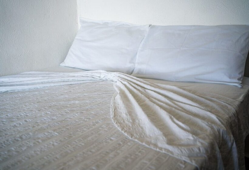 اتاق استاندارد چهار تخته با چشمانداز دریا, Marbella Eco Lodge