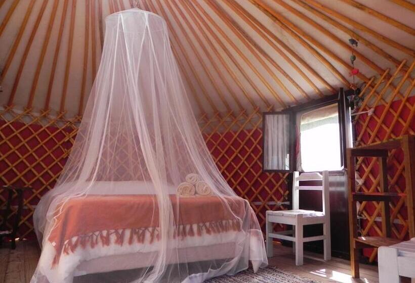 چادر با خدمات رفاهی استاندارد, Pueblo Barrancas