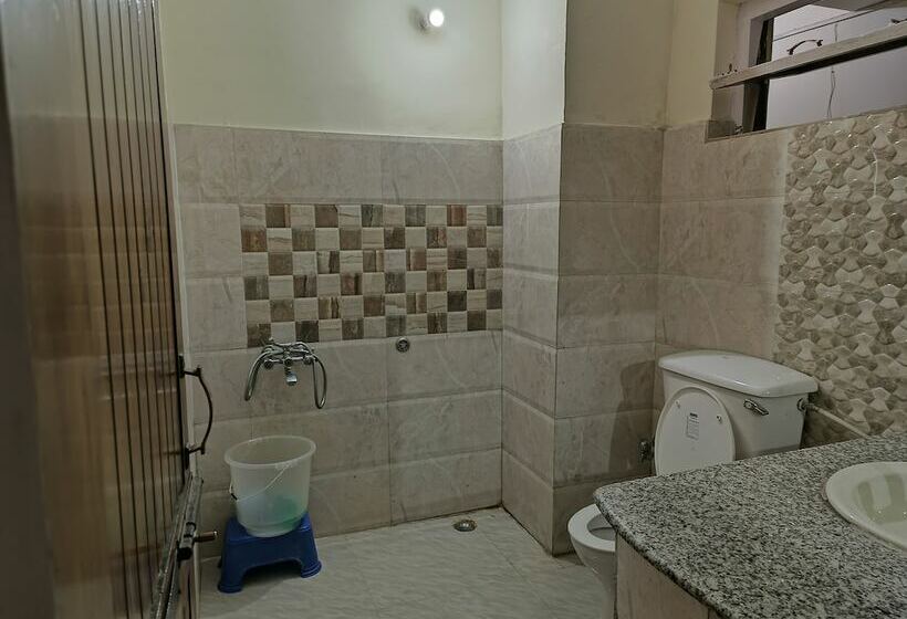 غرفة ديلوكس, Fabhotel Shandela Near Mall Road