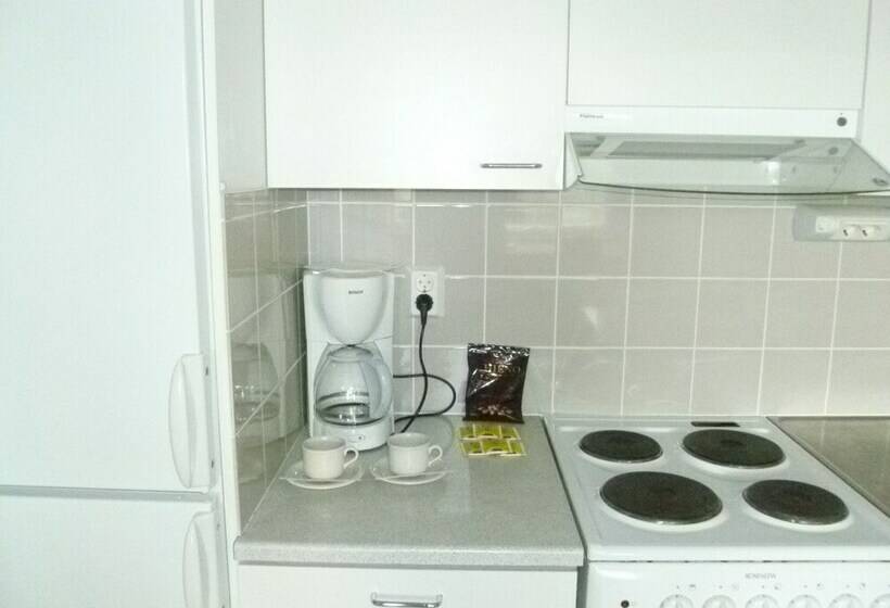 标准间, Summer Hotel Opera