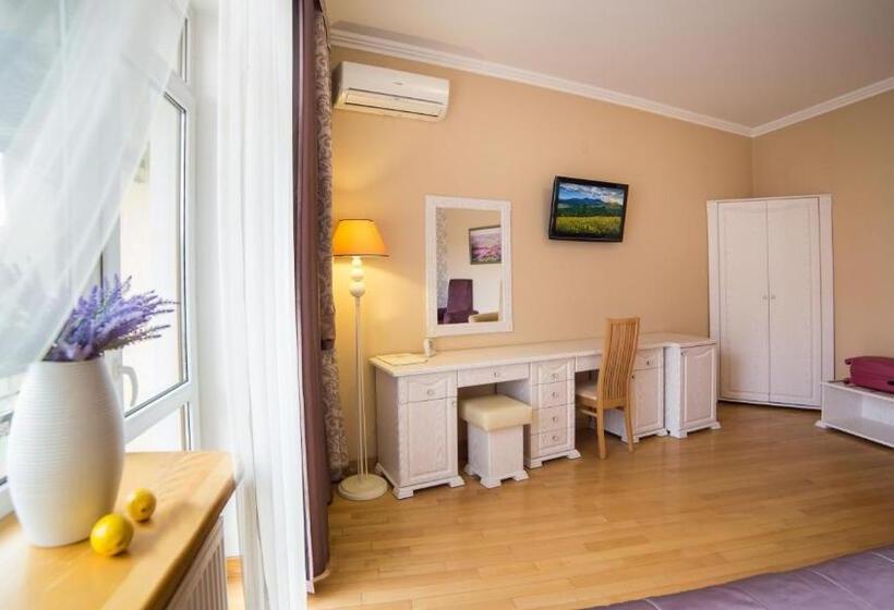 اتاق راحتی, Tustan