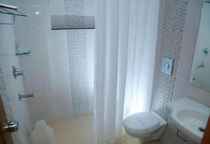 デラックスルーム, Vishnu Inn