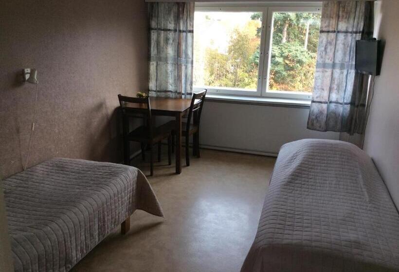 חדר סטנדרט, Leo Hotelli