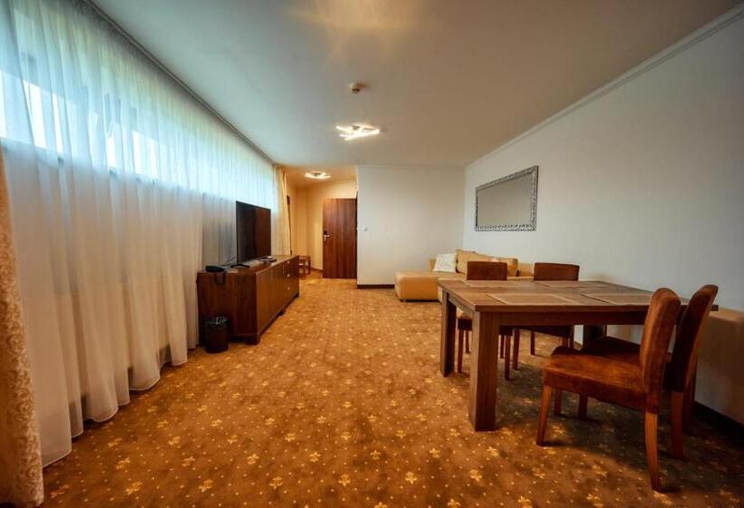 Люкс Классика, President Hotel Montfort