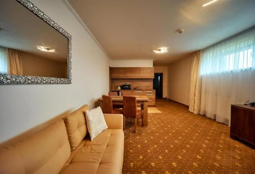 سوئیت کلاسیک, President Hotel Montfort