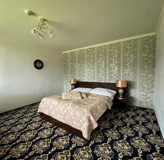 سوئیت لوکس با چشمانداز کوهستان, President Hotel Montfort