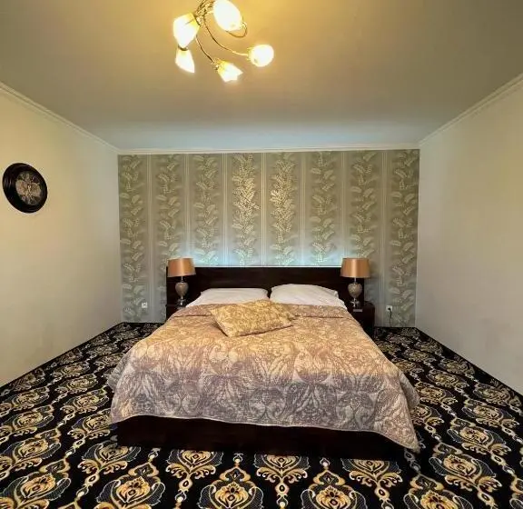 سوئیت لوکس با چشمانداز کوهستان, President Hotel Montfort