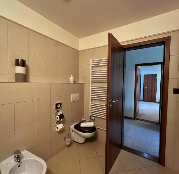 سوئیت لوکس با چشمانداز کوهستان, President Hotel Montfort
