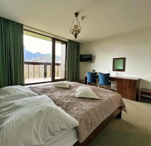 اتاق استاندارد با چشمانداز کوهستان, President Hotel Montfort